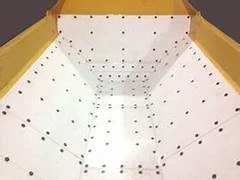 Revestimento de caçamba para mineração